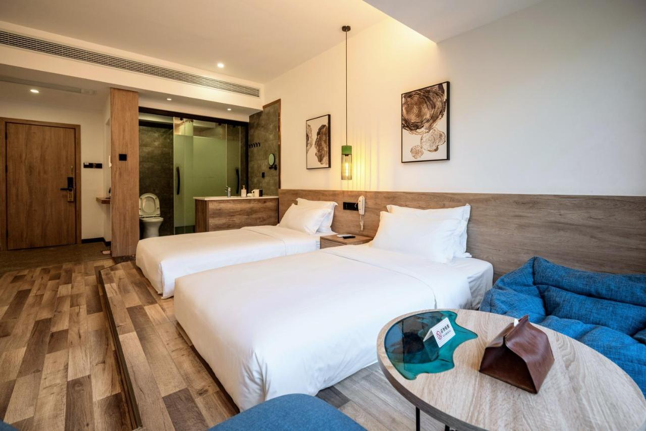Whispering Mountains Boutique Hotel Zhangjiajie Exteriör bild