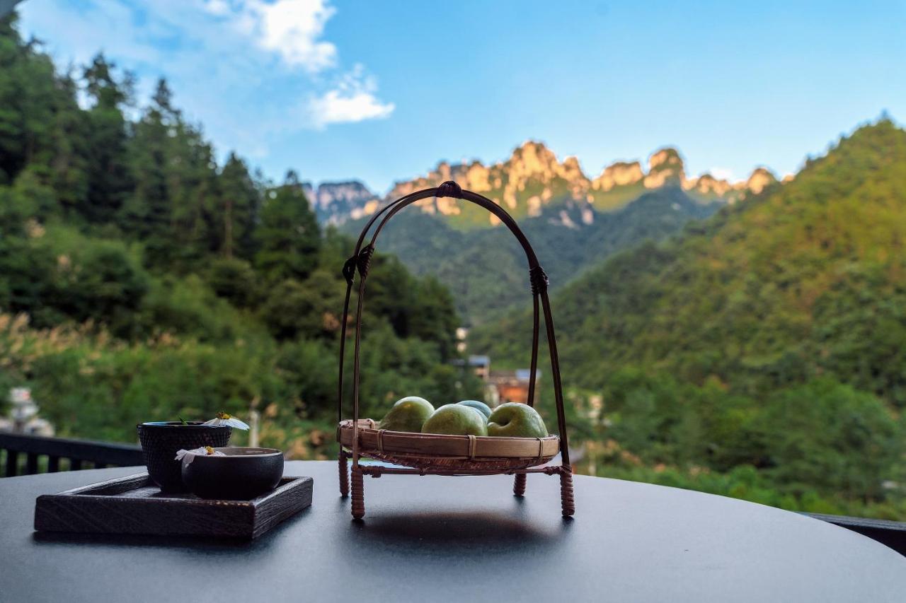 Whispering Mountains Boutique Hotel Zhangjiajie Exteriör bild