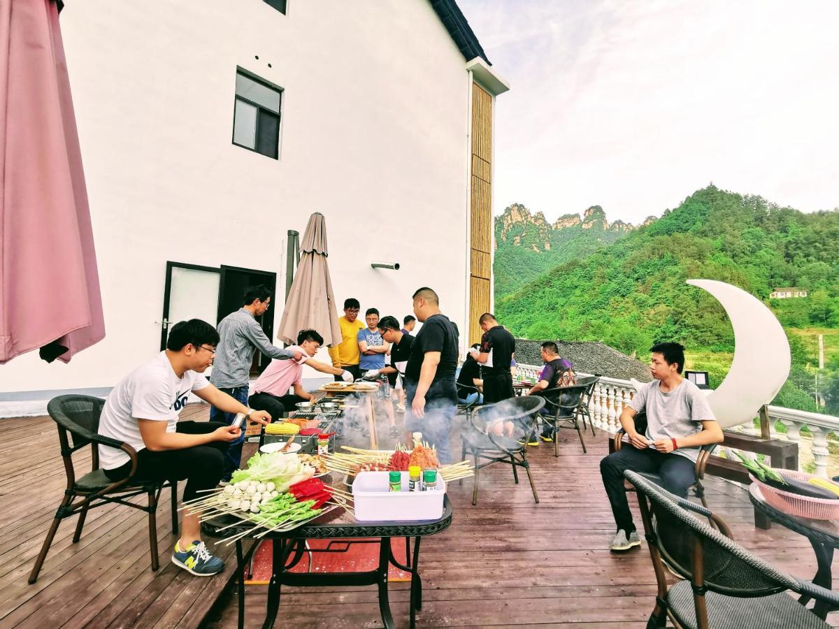 Whispering Mountains Boutique Hotel Zhangjiajie Exteriör bild